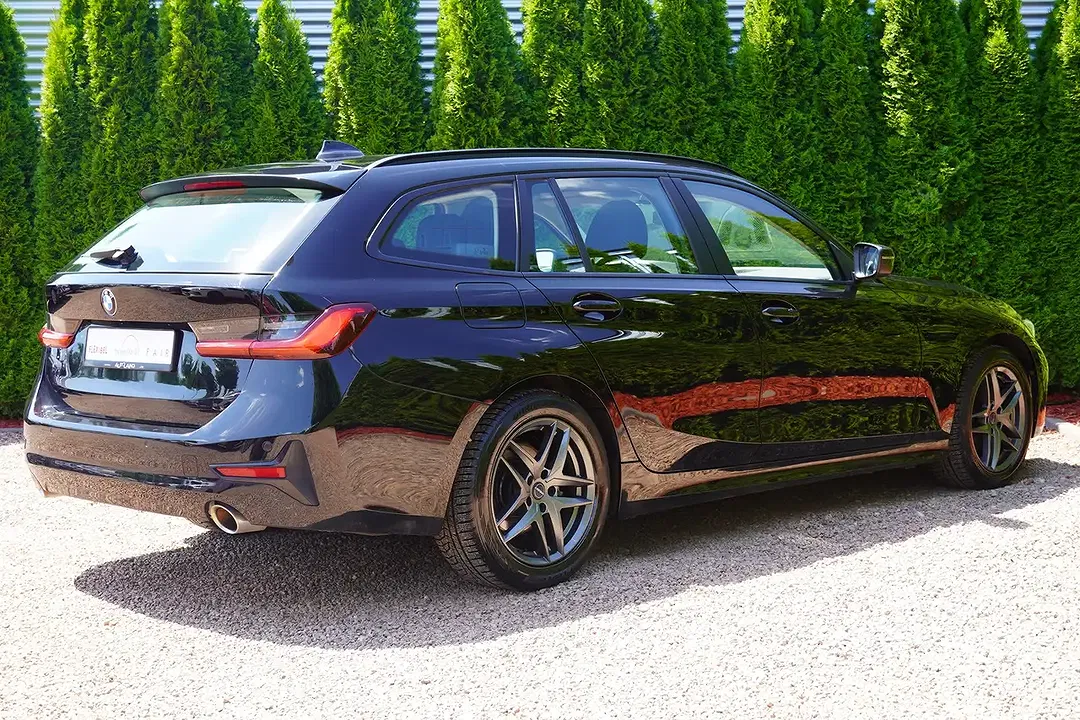 BMW 318 - Thumbnail 5