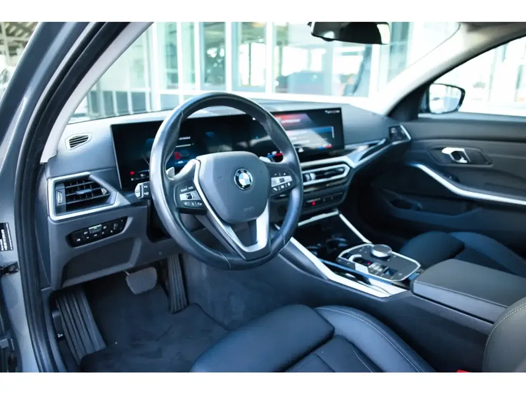 BMW 318 - Thumbnail 11