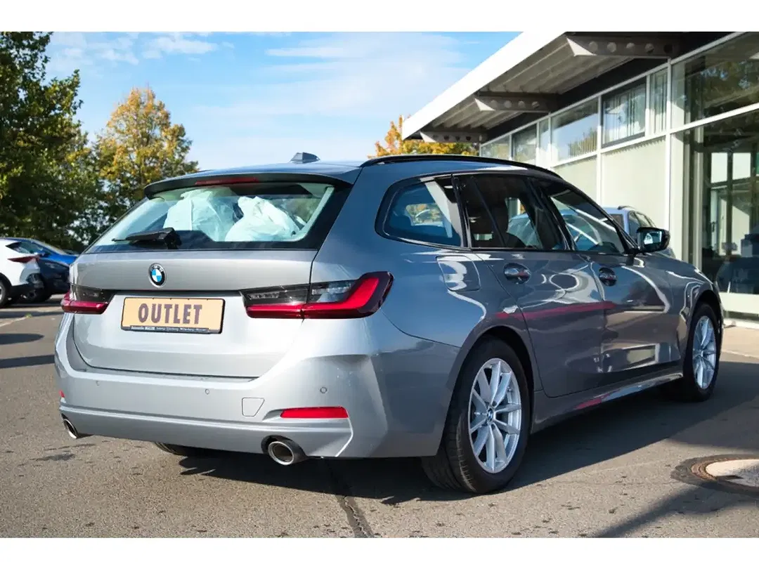 BMW 318 - Thumbnail 8