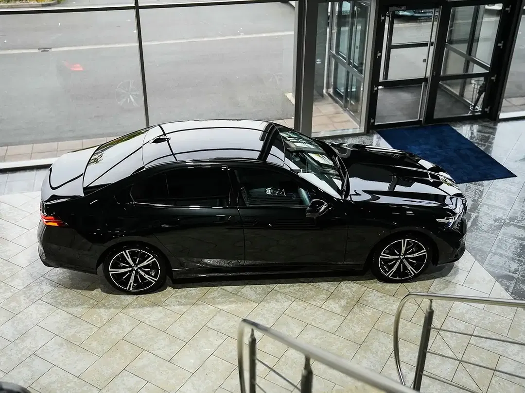 BMW 520 - Thumbnail 9