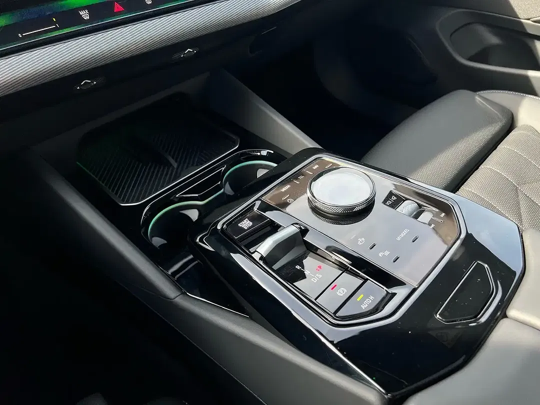 BMW 520 - Thumbnail 13