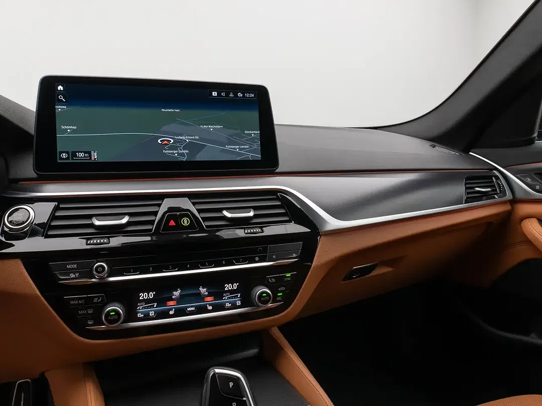 BMW 520 - Thumbnail 22