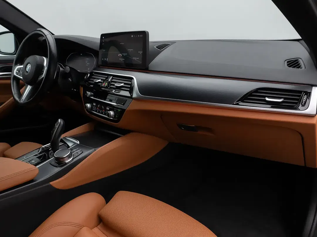 BMW 520 - Thumbnail 24