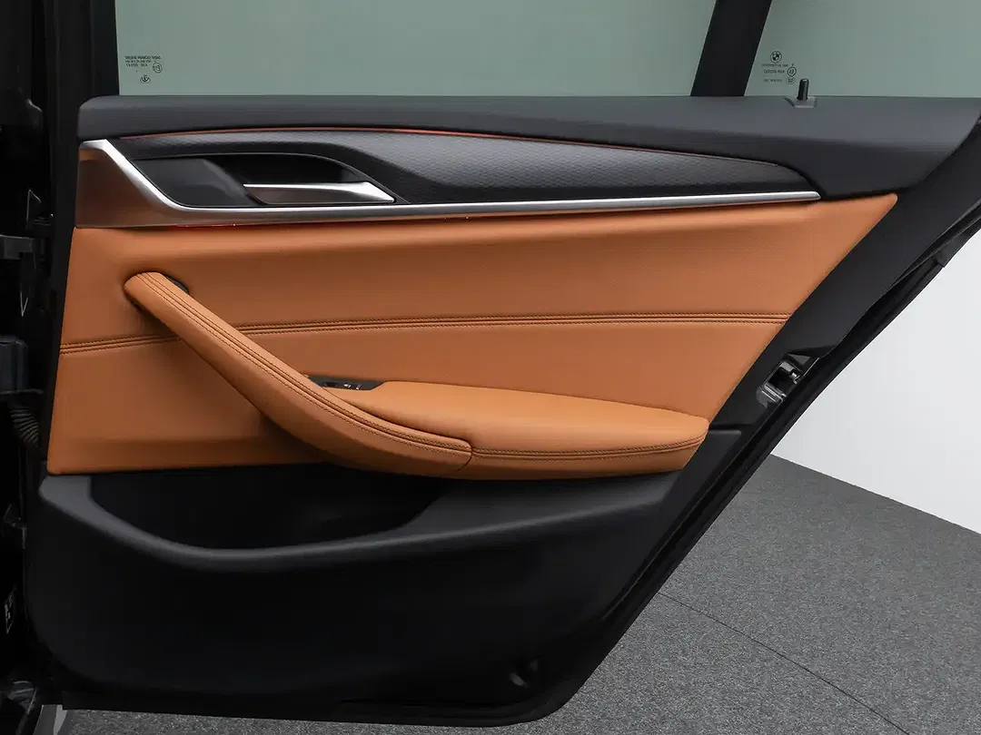 BMW 520 - Thumbnail 32