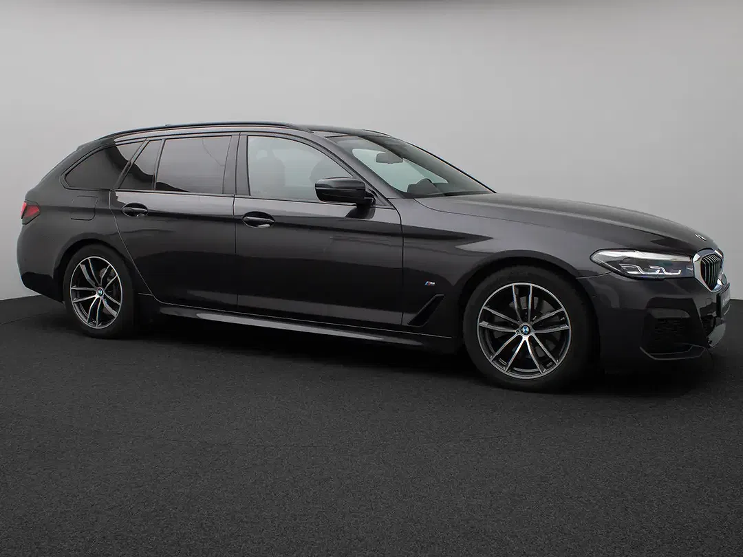 BMW 520 - Thumbnail 4