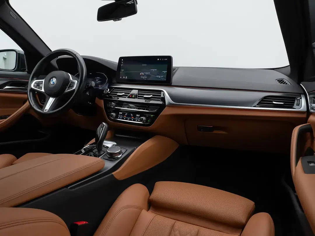 BMW 520 - Thumbnail 40