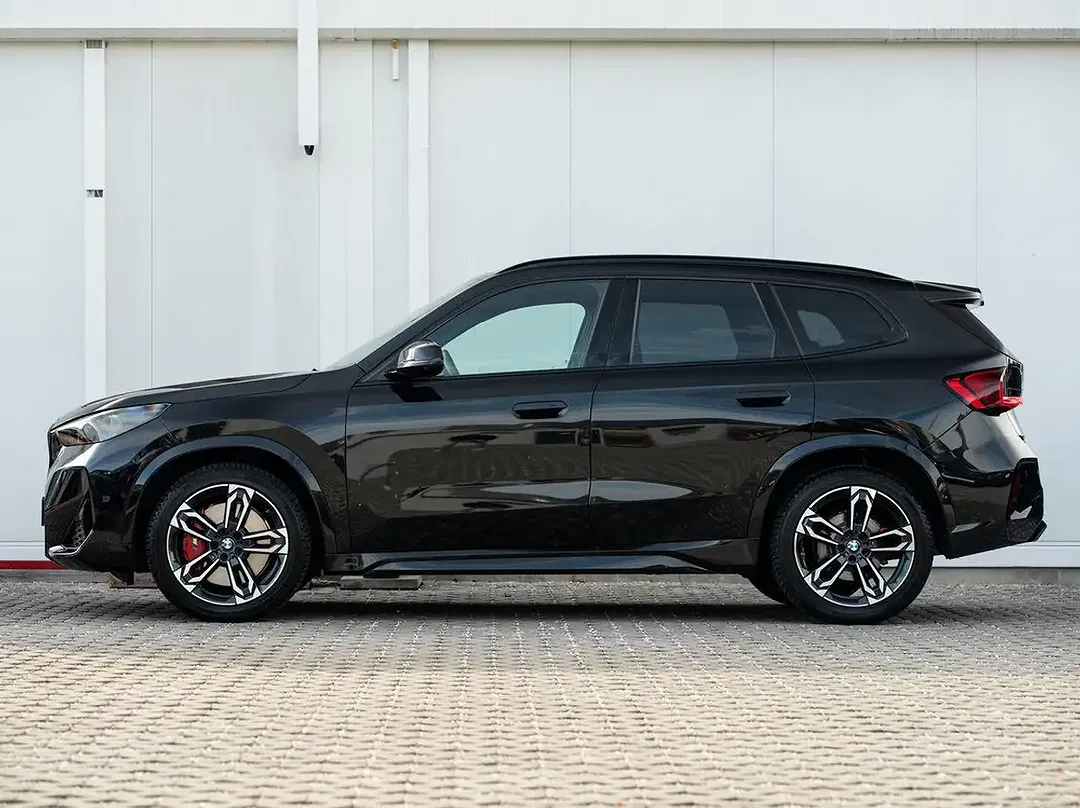 BMW X1 - Thumbnail 9
