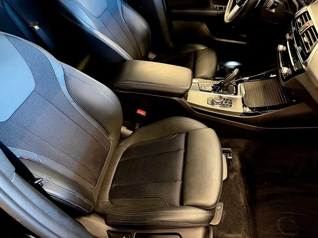 BMW X3 - Thumbnail 3
