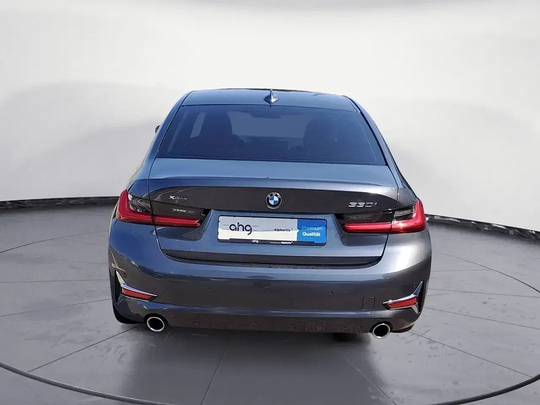 BMW 330 - Thumbnail 5