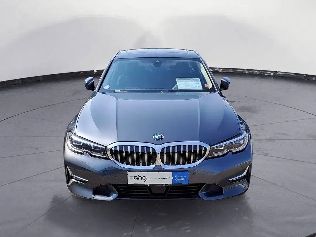 BMW 330 - Thumbnail 8