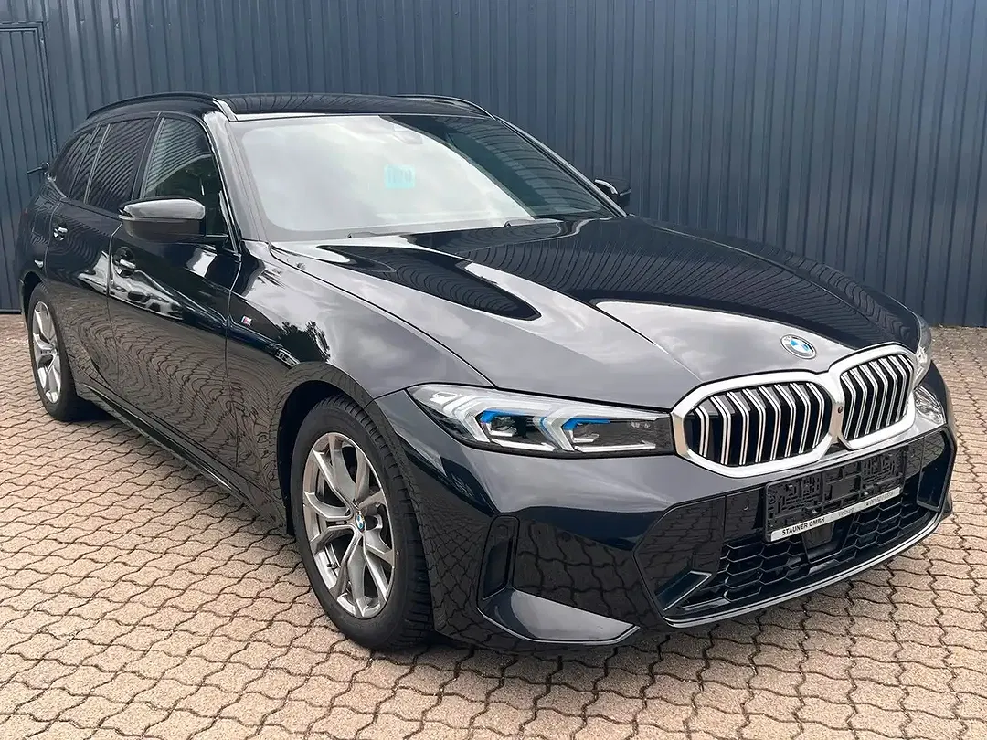 BMW 320 - Thumbnail 3