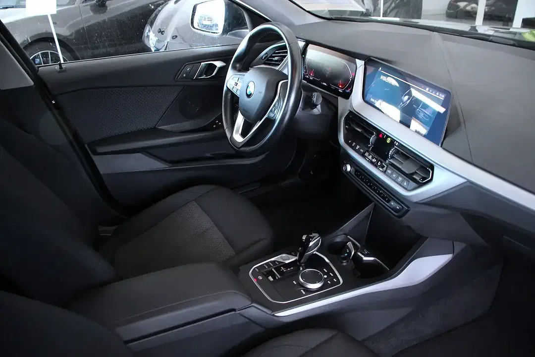BMW 118 - Thumbnail 14