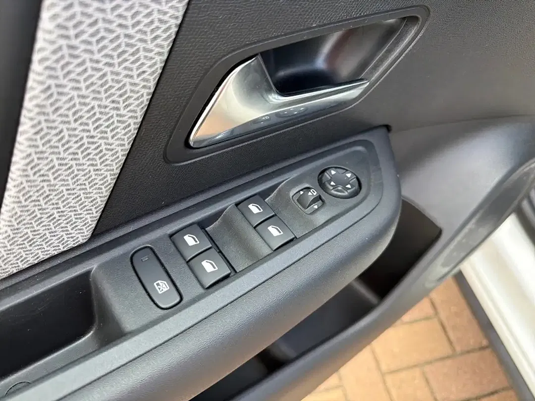 Citroen C4 - Thumbnail 14