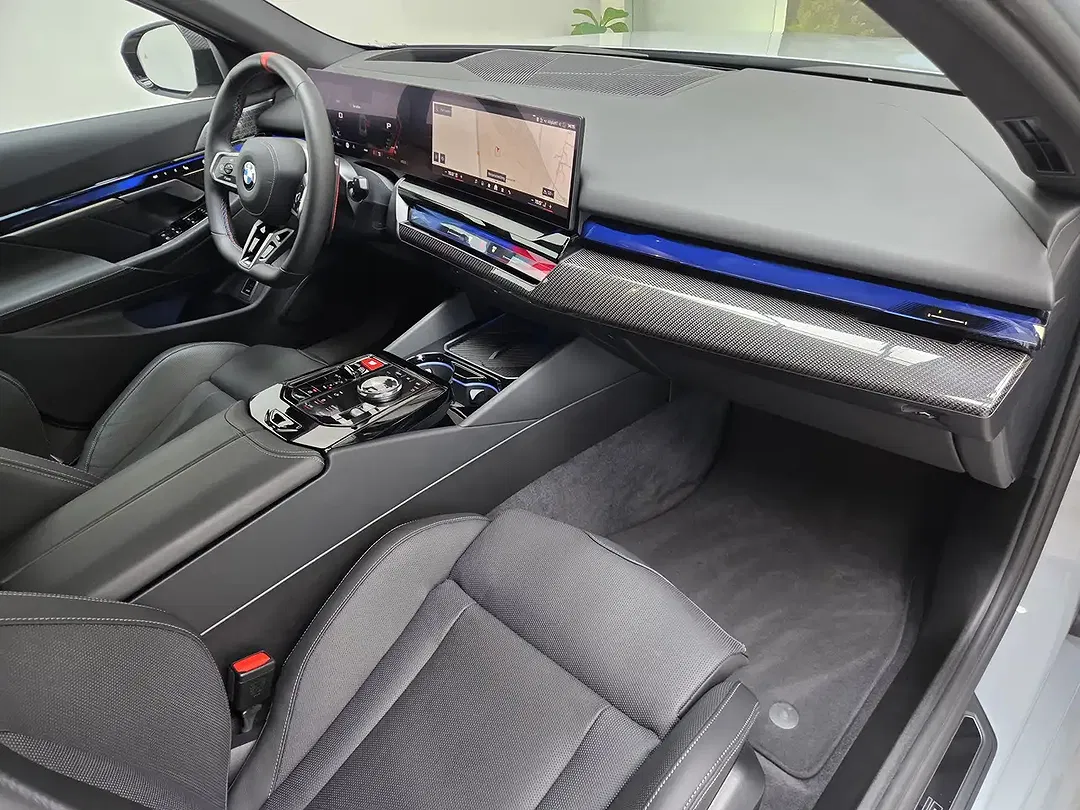 BMW M5 - Thumbnail 34