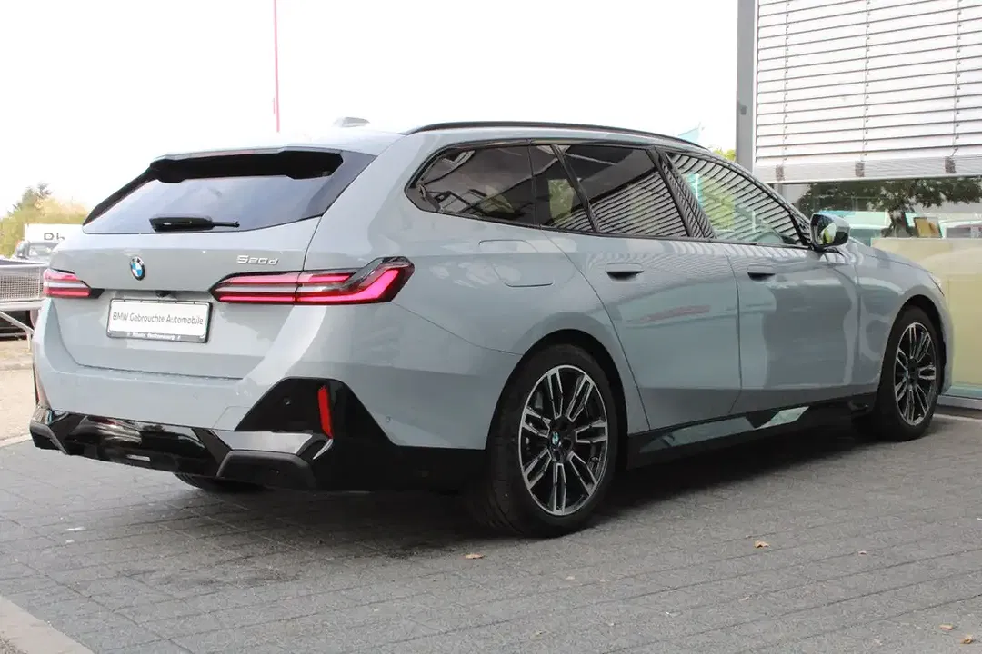 BMW 520 - Thumbnail 5