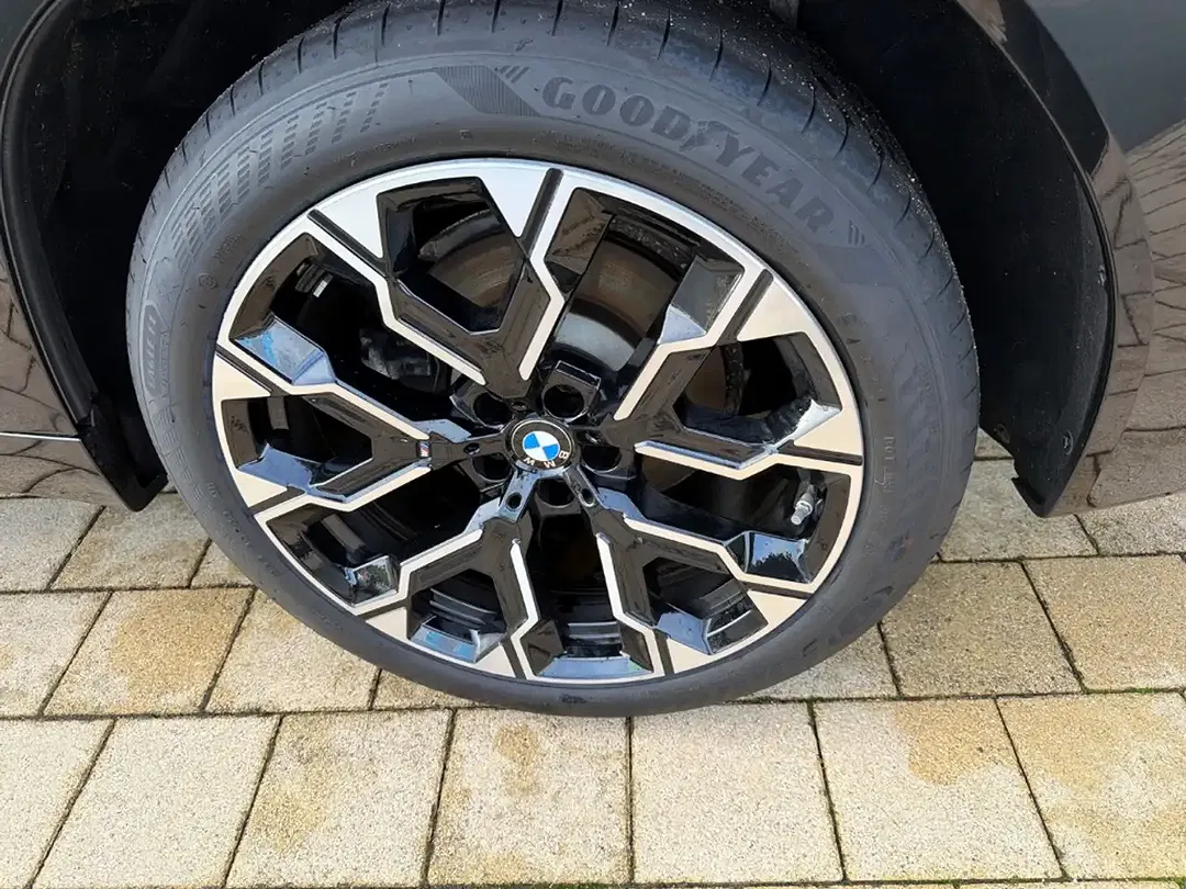 BMW X3 - Thumbnail 6