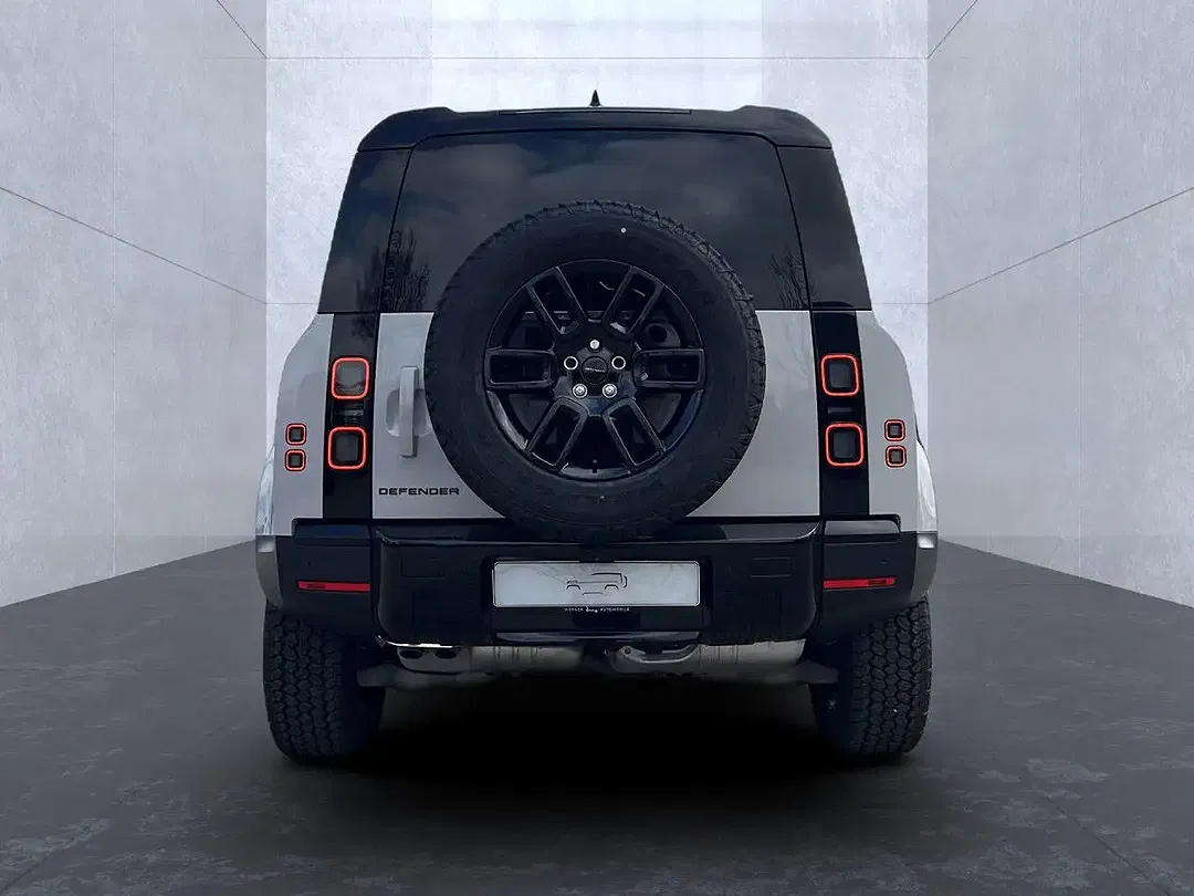 Land Rover Defender - Thumbnail 8
