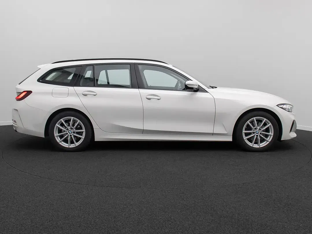 BMW 320 - Thumbnail 5