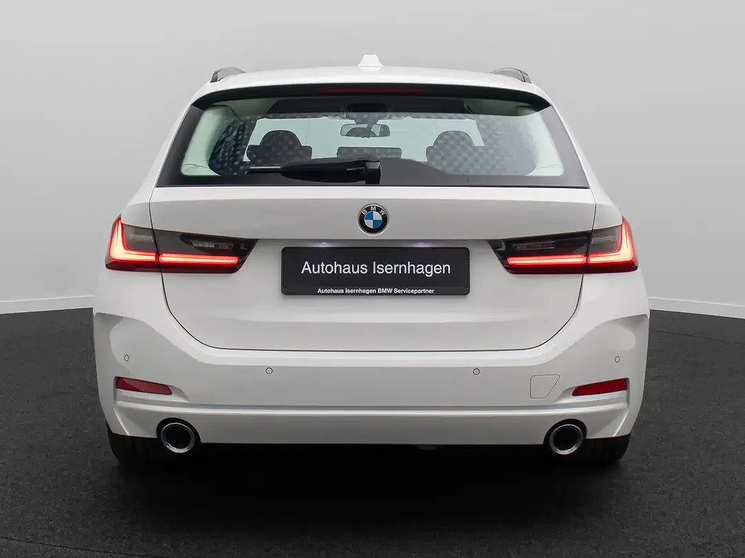 BMW 320 - Thumbnail 8