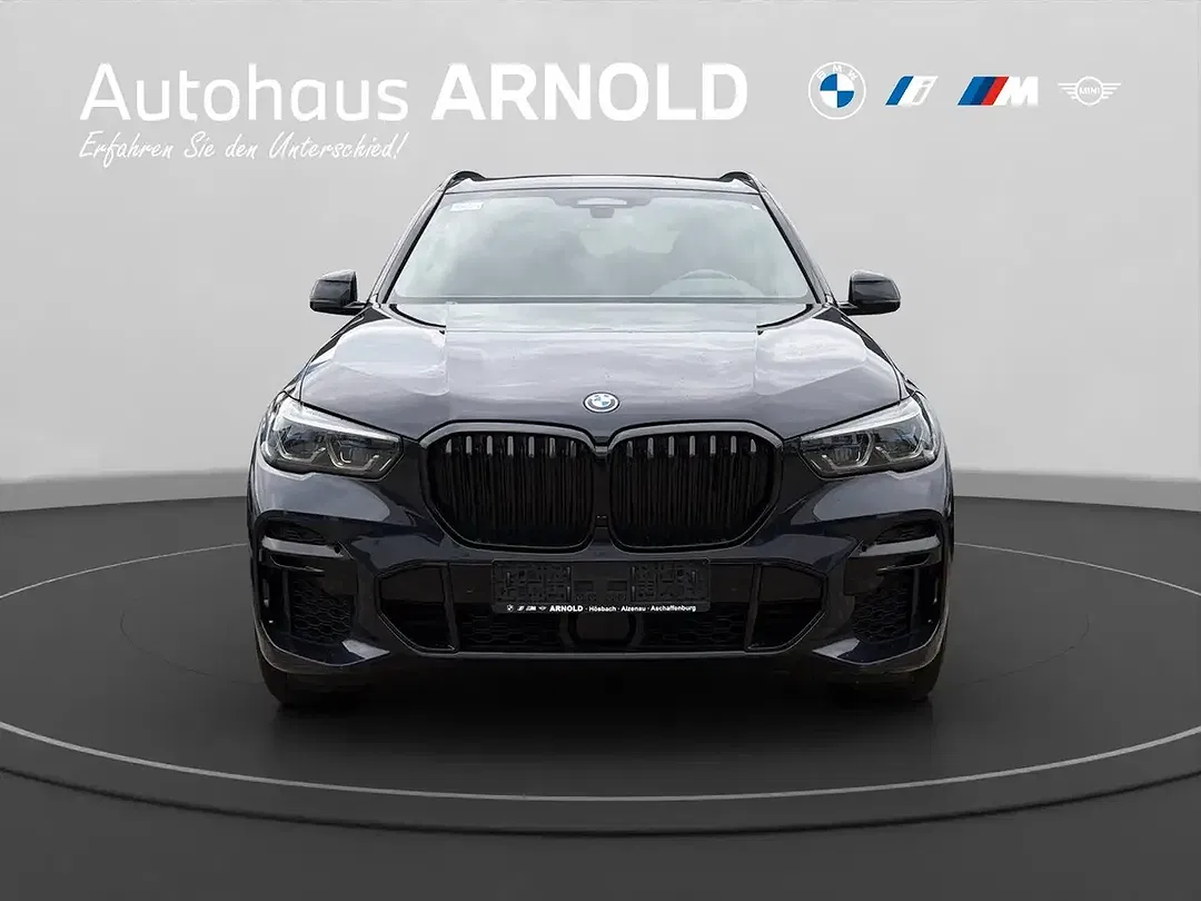 BMW X5 - Thumbnail 2
