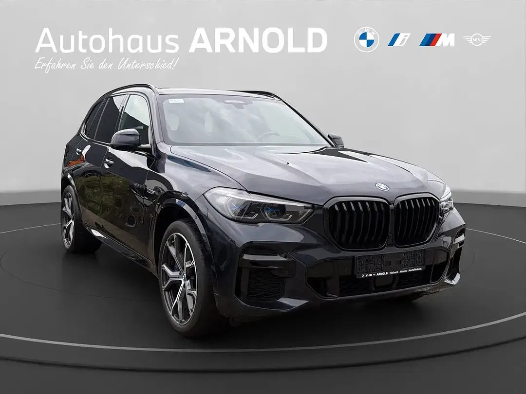BMW X5 - Thumbnail 3
