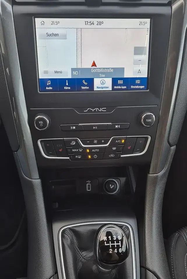 Ford Mondeo - Thumbnail 10