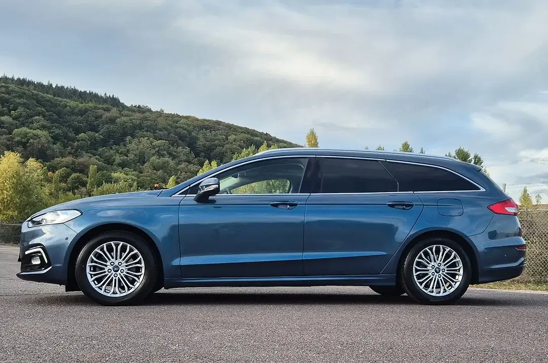 Ford Mondeo - Thumbnail 2