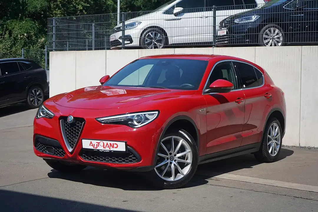 Alfa Romeo Stelvio - Thumbnail 2