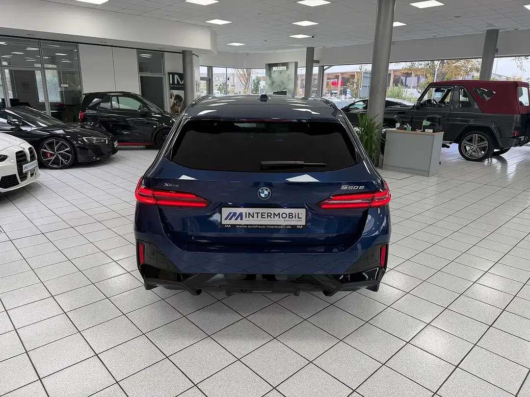 BMW 550 - Thumbnail 5