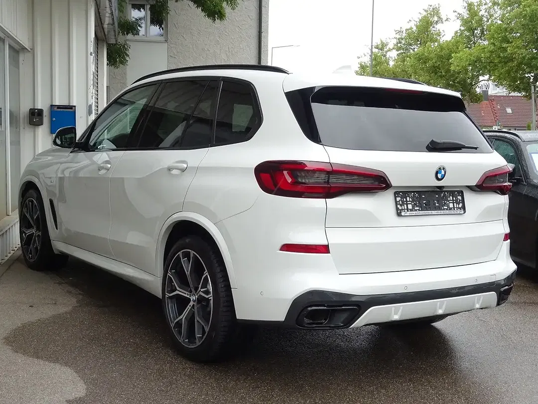 BMW X5 - Thumbnail 4