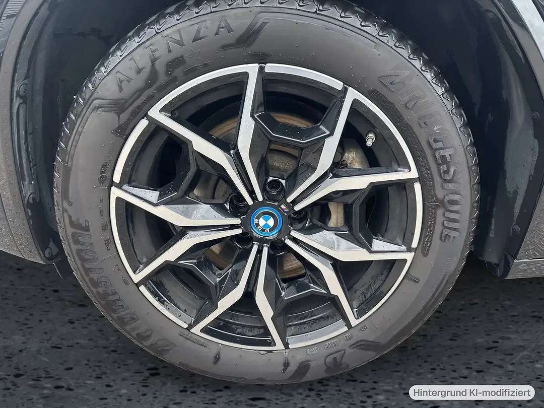 BMW X3 - Thumbnail 6