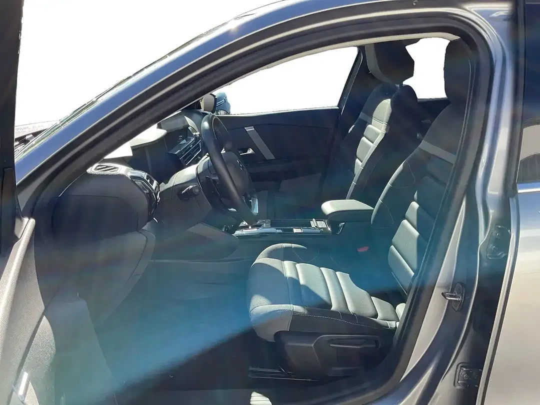 Citroen C4 X - Thumbnail 9