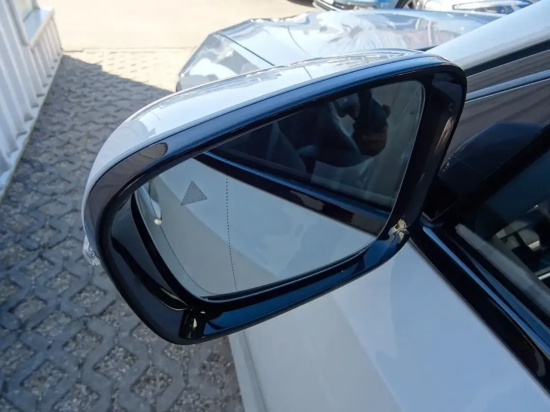 BMW 320 - Thumbnail 14