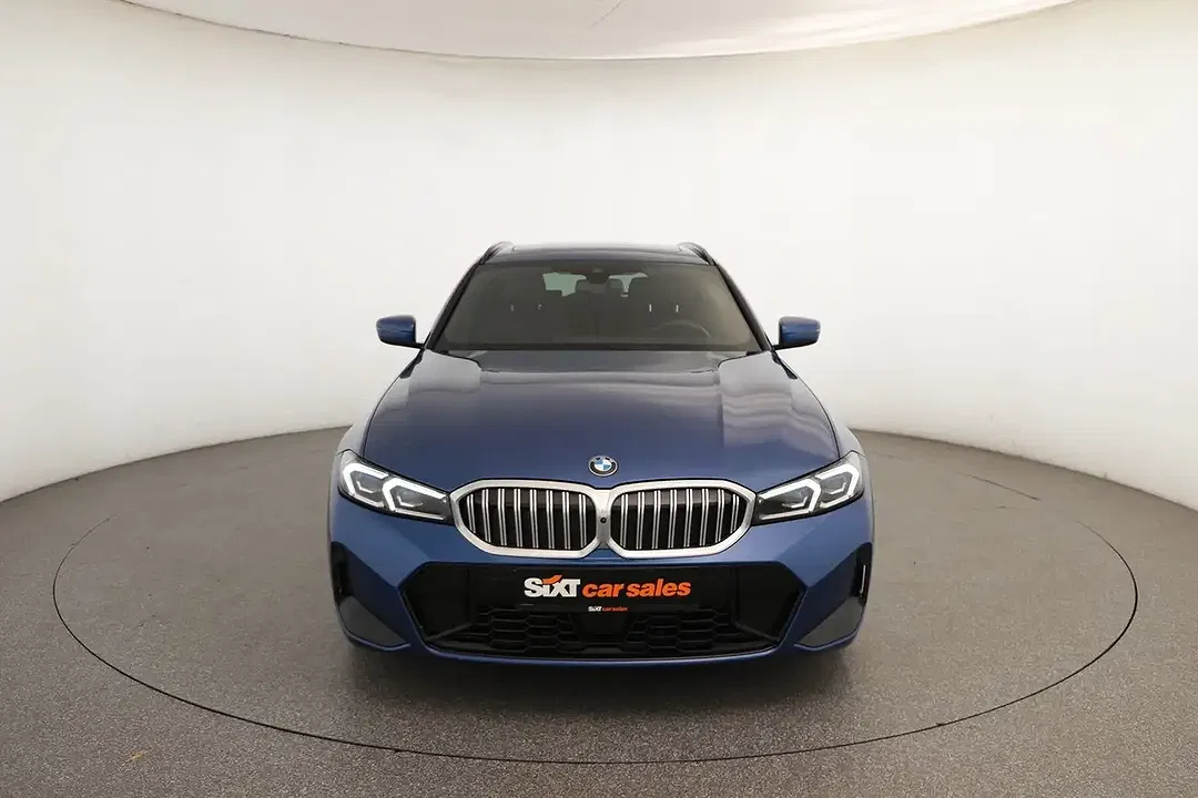 BMW 330 - Thumbnail 2