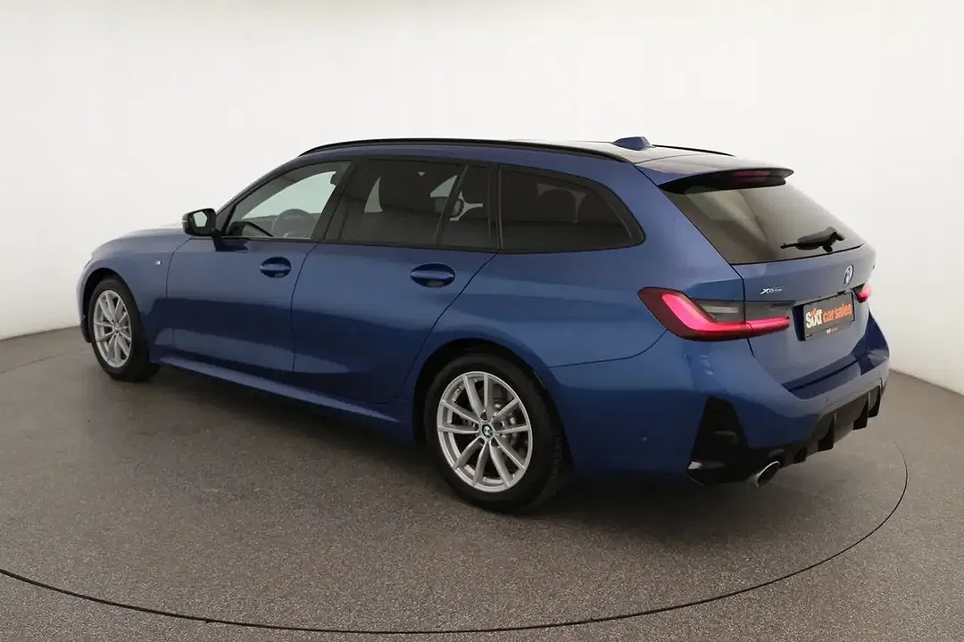 BMW 330 - Thumbnail 4