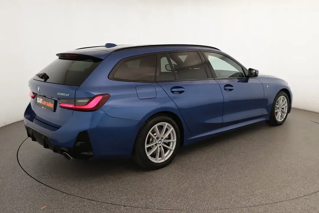 BMW 330 - Thumbnail 5