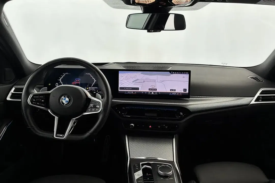 BMW 330 - Thumbnail 9