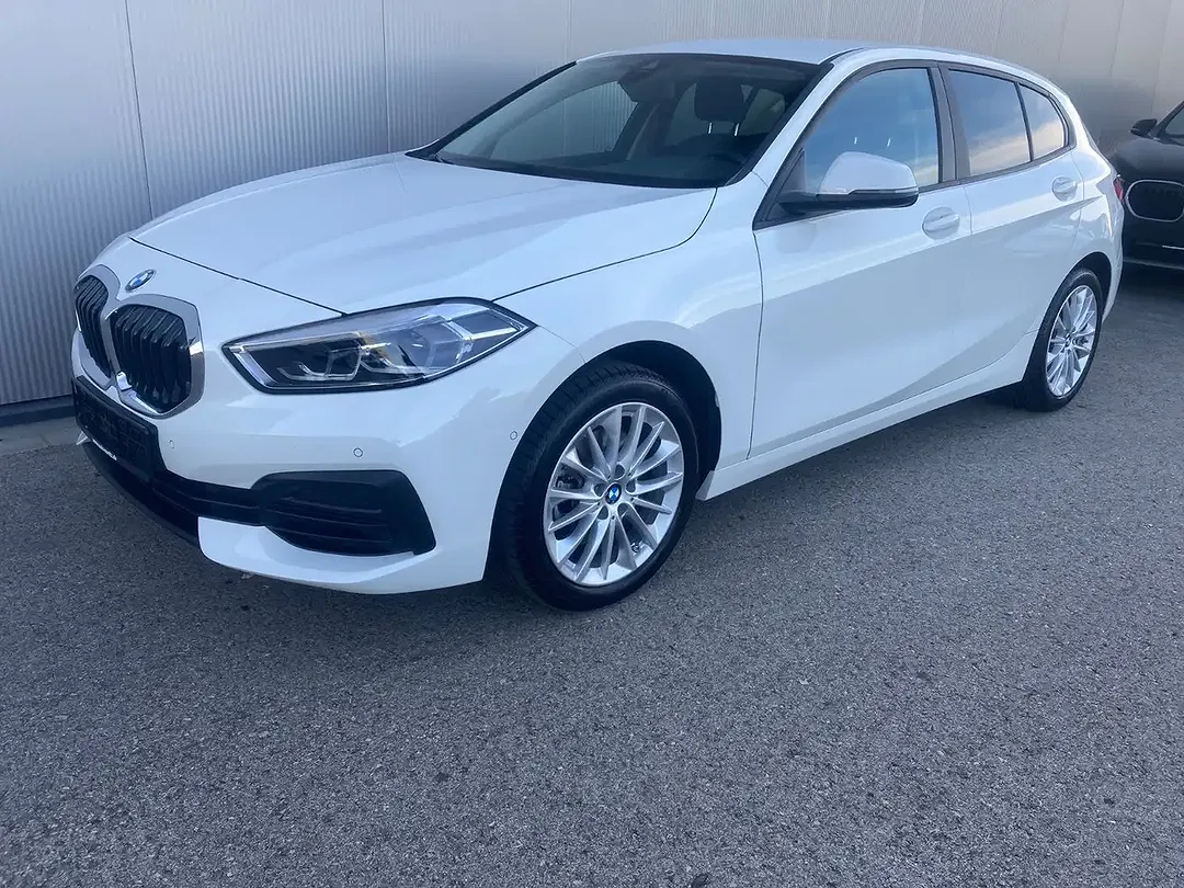 BMW 118 - Thumbnail 1