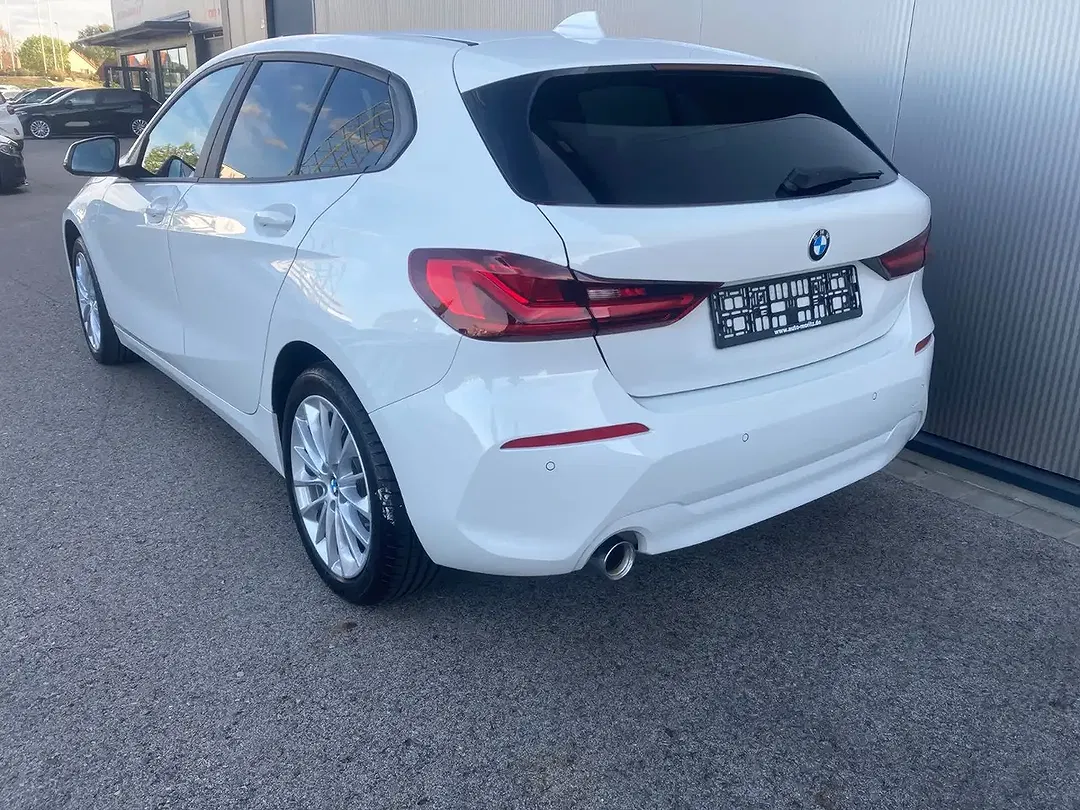 BMW 118 - Thumbnail 4