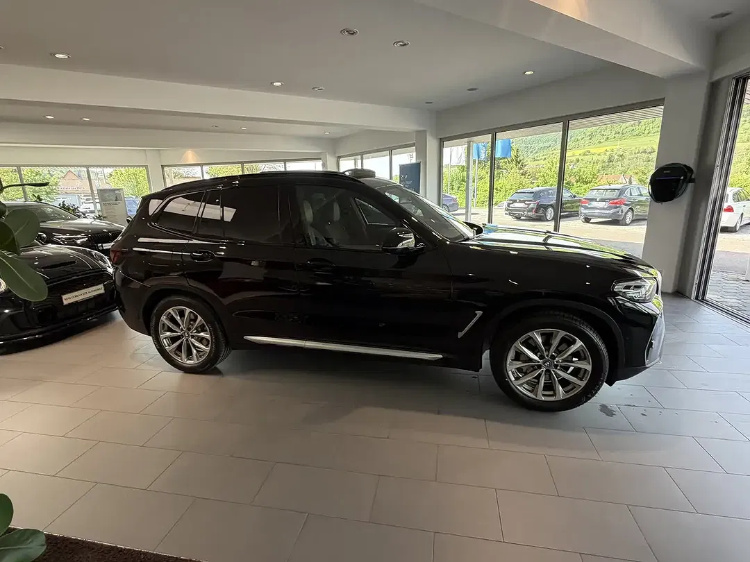 BMW X3 - Thumbnail 19