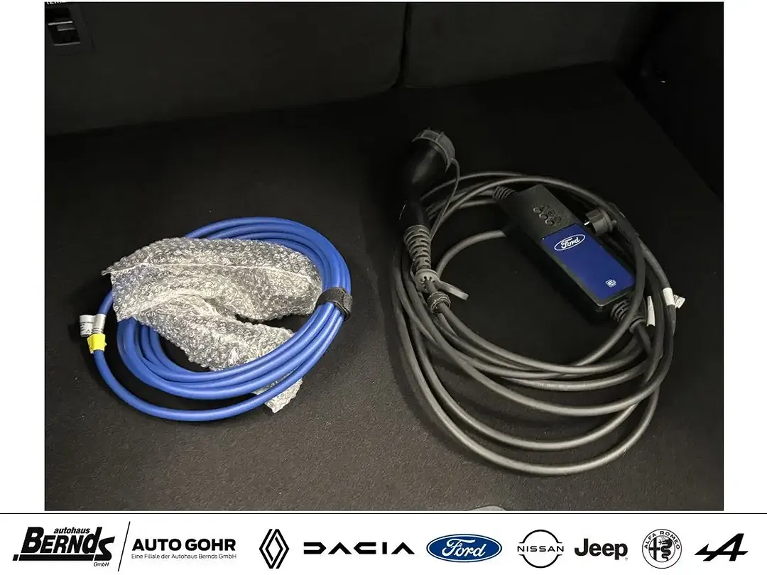 Ford Kuga - Thumbnail 8