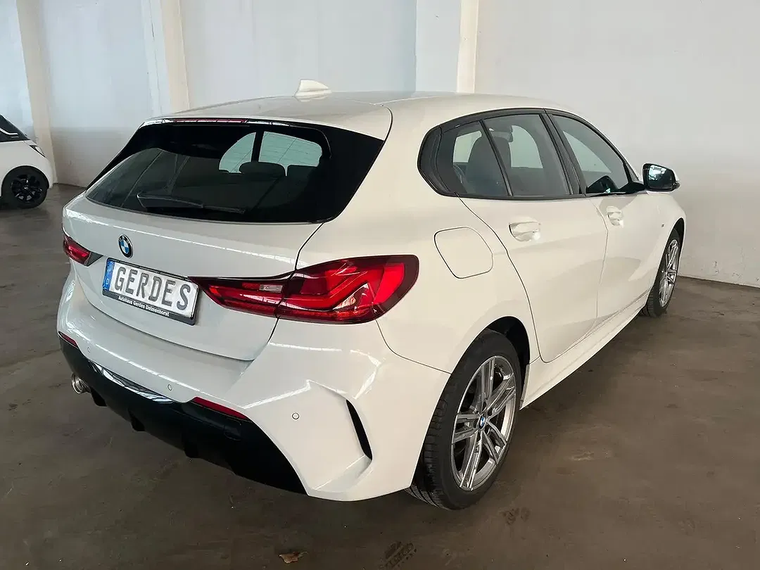 BMW 118 - Thumbnail 11