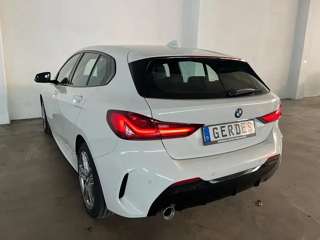 BMW 118 - Thumbnail 9