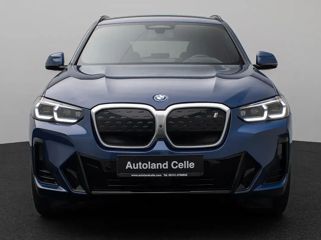 BMW X3 - Thumbnail 2