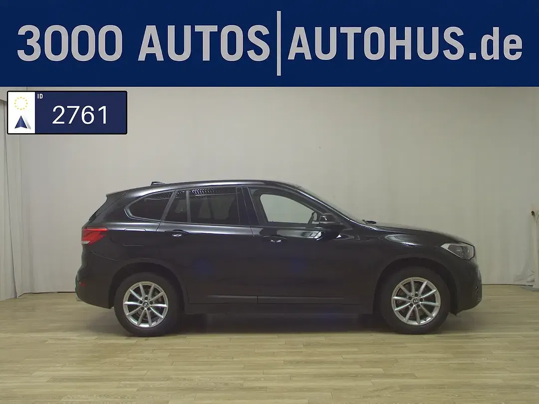 BMW X1 - Thumbnail 1