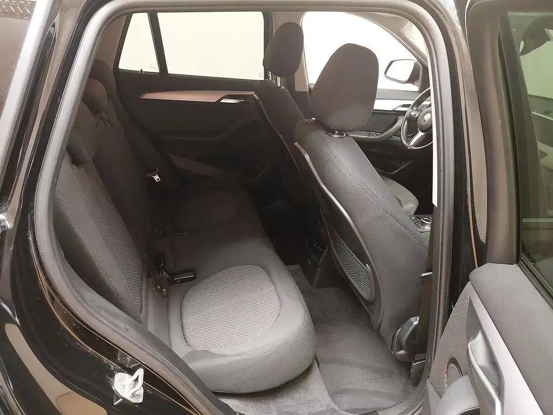 BMW X1 - Thumbnail 12