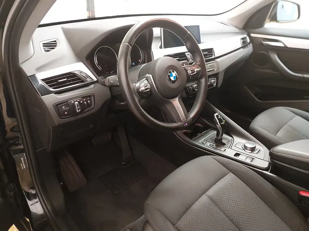 BMW X1 - Thumbnail 6