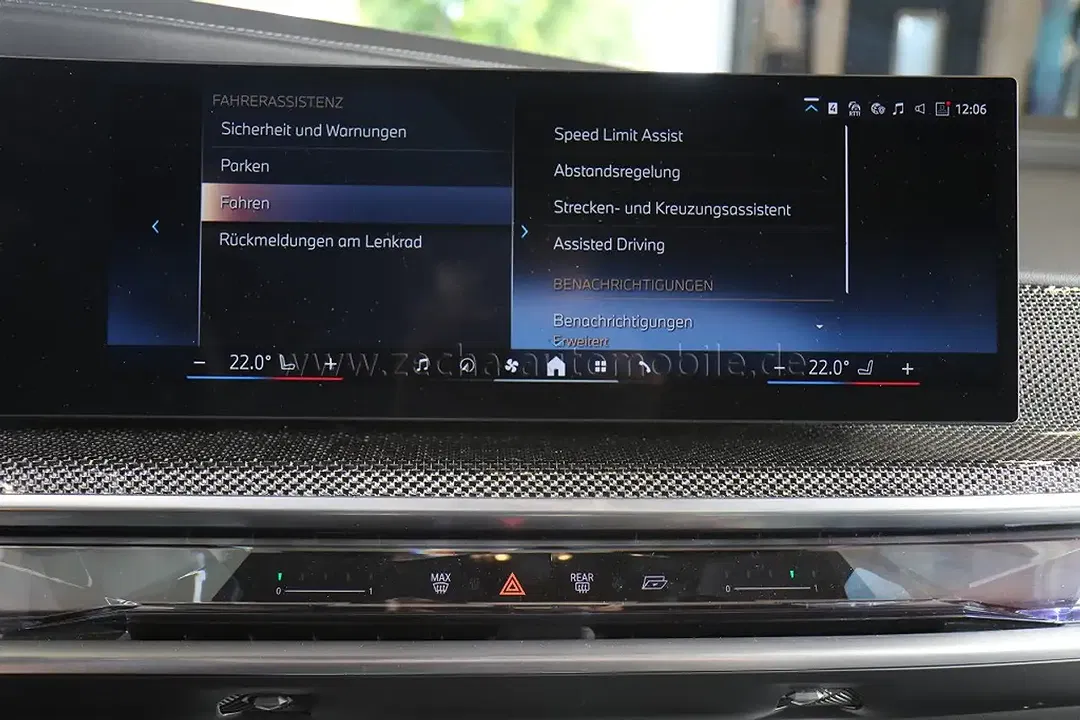 BMW 750 - Thumbnail 17