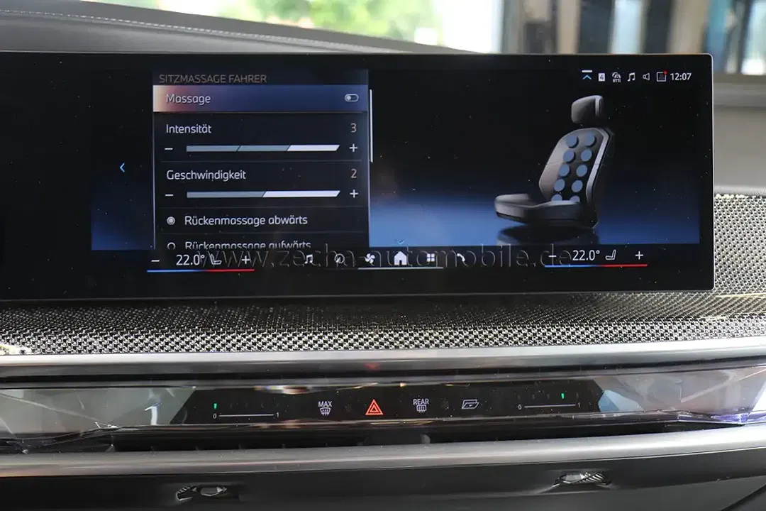 BMW 750 - Thumbnail 18