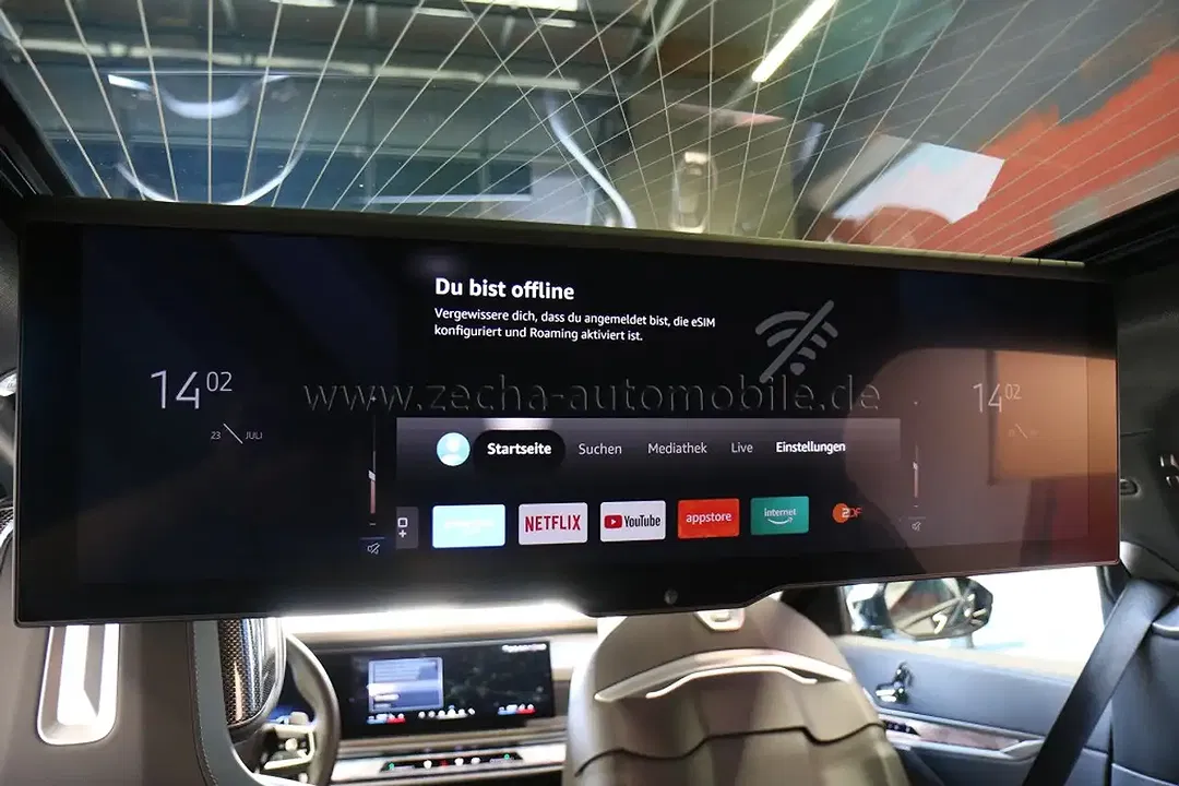 BMW 750 - Thumbnail 25